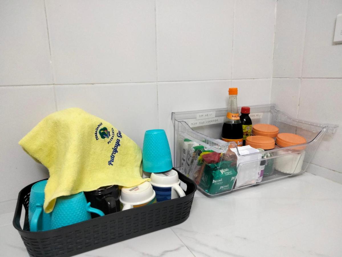 Abie'S Homestay Putrajaya Bagian luar foto